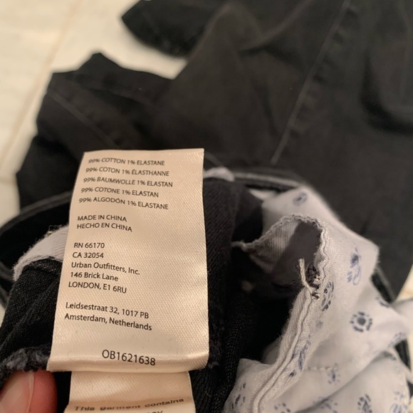 Pilcro high rise wide leg black denim jean size 26. - Picture 5 of 5